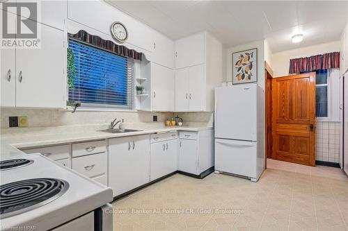 150 East Street, Goderich (Goderich Town), ON - Indoor Photo Showing Kitchen