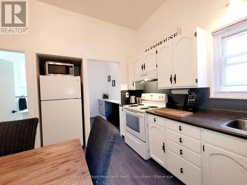 218 Shuter Street, North Huron (Wingham), ON - Indoor Photo Showing Kitchen