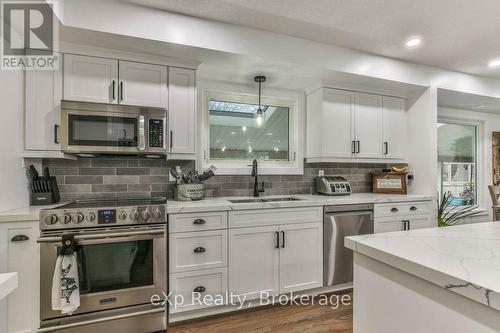 25 Finlayson Drive, Zorra (Thamesford), ON - Indoor Photo Showing Kitchen