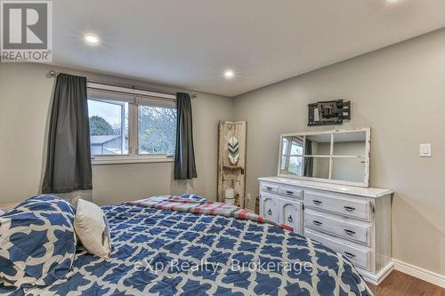 25 Finlayson Drive, Zorra (Thamesford), ON - Indoor Photo Showing Bedroom