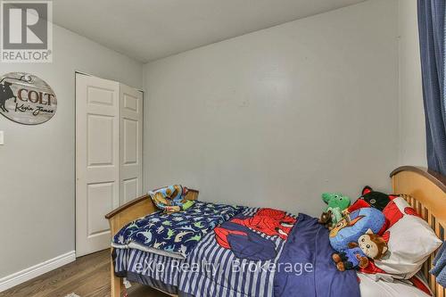 25 Finlayson Drive, Zorra (Thamesford), ON - Indoor Photo Showing Bedroom