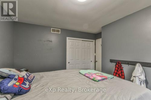 25 Finlayson Drive, Zorra (Thamesford), ON - Indoor Photo Showing Bedroom