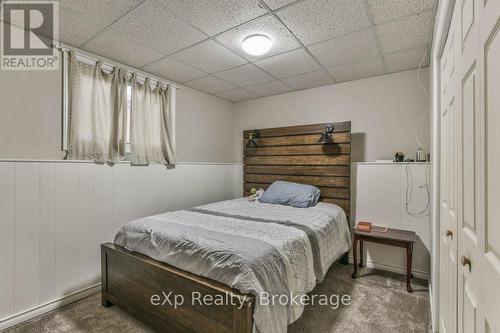 25 Finlayson Drive, Zorra (Thamesford), ON - Indoor Photo Showing Bedroom