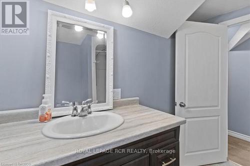 33 Mill Street, Minto (Harriston), ON - Indoor Photo Showing Bathroom