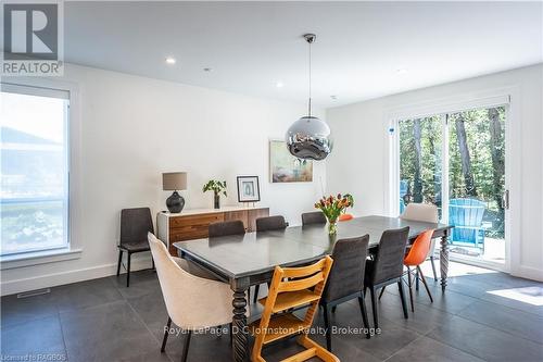 9 Hemlock Street, Saugeen Shores (South Bruce Peninsula), ON - Indoor Photo Showing Dining Room