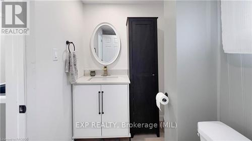 103 Albert Street N, Goderich, ON - Indoor Photo Showing Bathroom