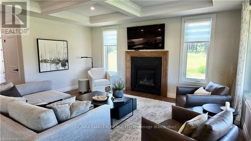 87 Inverness Street N, Kincardine, ON - Indoor Photo Showing Living Room With Fireplace