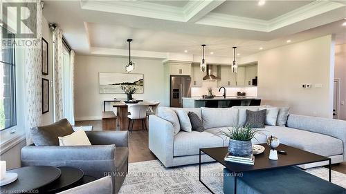 87 Inverness Street N, Kincardine, ON - Indoor Photo Showing Living Room