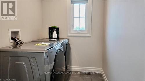 87 Inverness Street N, Kincardine, ON - Indoor Photo Showing Laundry Room