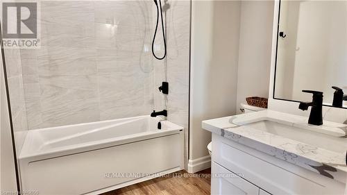 87 Inverness Street N, Kincardine, ON - Indoor Photo Showing Bathroom