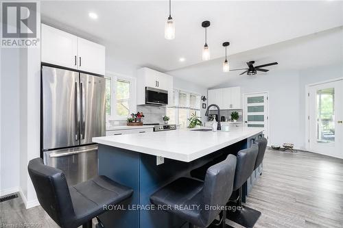 216 Fisher Crescent, West Grey (Ayton), ON - Indoor Photo Showing Kitchen With Stainless Steel Kitchen With Upgraded Kitchen