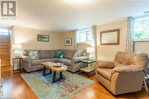 249 George Street, South Bruce Peninsula, ON - Indoor Photo Showing Living Room