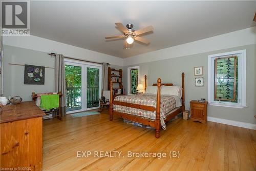 504859 Grey Road 1, Georgian Bluffs, ON - Indoor Photo Showing Bedroom