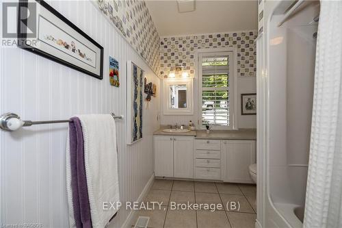 504859 Grey Road 1, Georgian Bluffs, ON - Indoor Photo Showing Bathroom