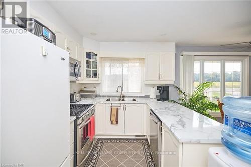 64478 Side Road 44, Wainfleet (879 - Marshville/Winger), ON - Indoor Photo Showing Kitchen