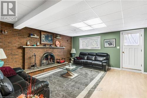 21 Kimbermount Drive, St. Catharines (437 - Lakeshore), ON - Indoor Photo Showing Living Room With Fireplace