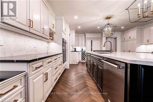 76 Adriatic Boulevard, Hamilton (Stoney Creek), ON - Indoor Photo Showing Kitchen