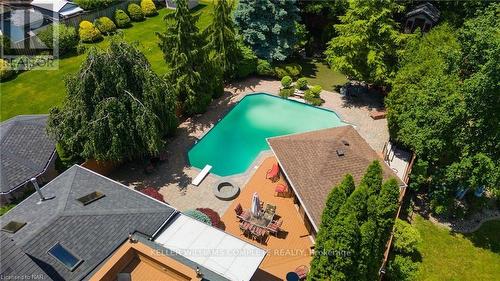 76 Adriatic Boulevard, Hamilton (Stoney Creek), ON - Outdoor With In Ground Pool