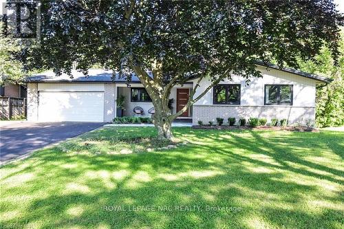 17 Parklane Crescent, St. Catharines (461 - Glendale/Glenridge), ON - Outdoor