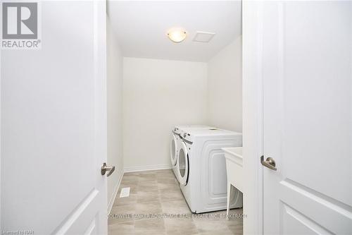 187 Port Crescent Crescent, Welland (774 - Dain City), ON - Indoor Photo Showing Laundry Room