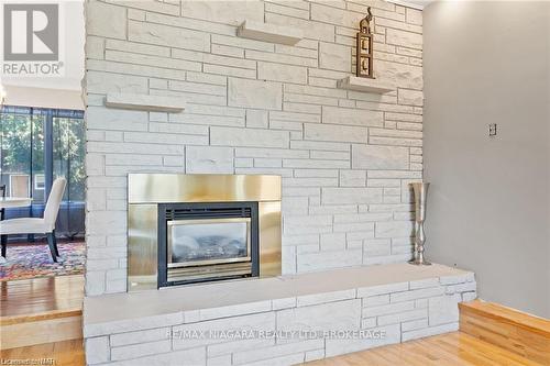 290 Lakeshore Road, Fort Erie (333 - Lakeshore), ON - Indoor With Fireplace