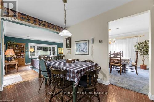 63 Mountain Street, St. Catharines (460 - Burleigh Hill), ON - Indoor Photo Showing Dining Room