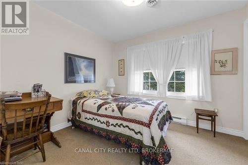 63 Mountain Street, St. Catharines (460 - Burleigh Hill), ON - Indoor Photo Showing Bedroom