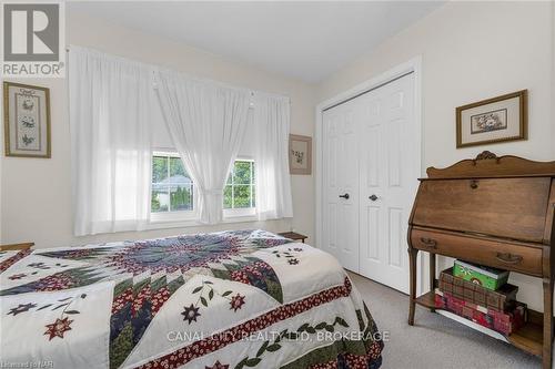 63 Mountain Street, St. Catharines (460 - Burleigh Hill), ON - Indoor Photo Showing Bedroom