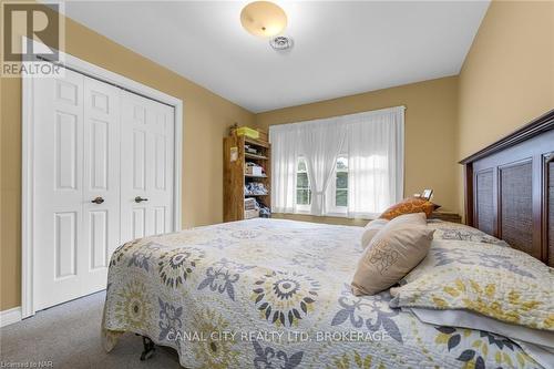 63 Mountain Street, St. Catharines (460 - Burleigh Hill), ON - Indoor Photo Showing Bedroom