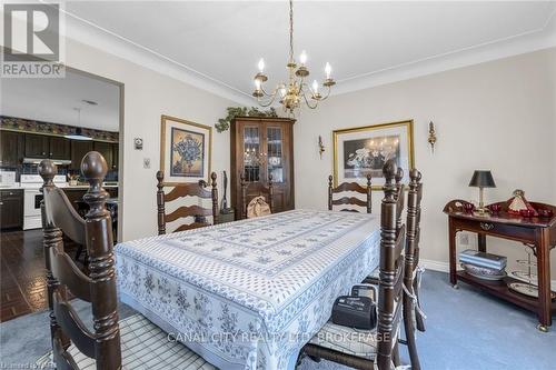 63 Mountain Street, St. Catharines (460 - Burleigh Hill), ON - Indoor Photo Showing Dining Room