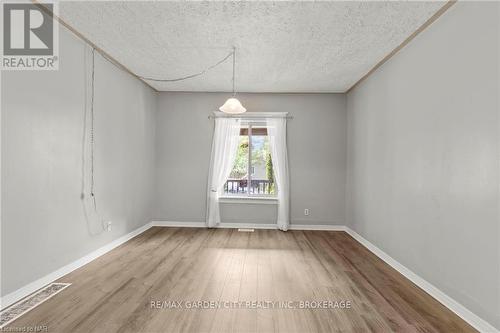 60 John Street, Welland (768 - Welland Downtown), ON - Indoor Photo Showing Other Room