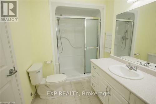 201 - 141 Vansickle Road, St. Catharines (462 - Rykert/Vansickle), ON - Indoor Photo Showing Bathroom