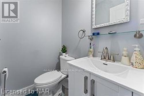 2850 Thunder Bay Road, Fort Erie (335 - Ridgeway), ON - Indoor Photo Showing Bathroom