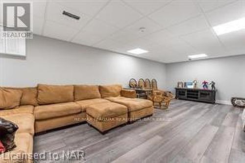 2850 Thunder Bay Road, Fort Erie (335 - Ridgeway), ON - Indoor Photo Showing Basement