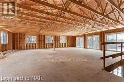 2850 Thunder Bay Road, Fort Erie (335 - Ridgeway), ON - Indoor Photo Showing Other Room