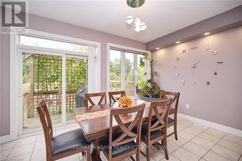 7721 Sassafras Trail, Niagara Falls (222 - Brown), ON - Indoor Photo Showing Dining Room