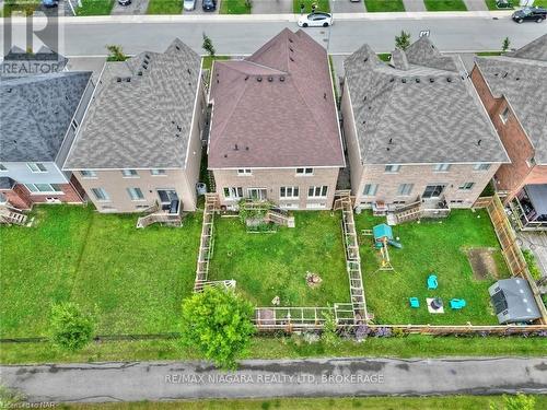 7721 Sassafras Trail, Niagara Falls (222 - Brown), ON - Outdoor With View