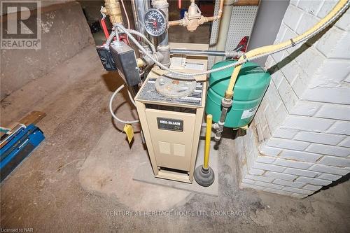 48 Semley Avenue, Welland (772 - Broadway), ON - Indoor Photo Showing Basement