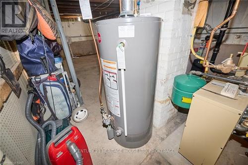 48 Semley Avenue, Welland (772 - Broadway), ON - Indoor Photo Showing Basement