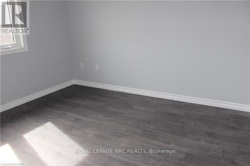 1 - 113 Downs Drive, Welland (768 - Welland Downtown), ON - Indoor Photo Showing Other Room