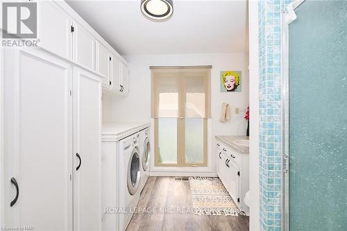 2459 Noella Crescent, Niagara Falls (207 - Casey), ON - Indoor Photo Showing Laundry Room