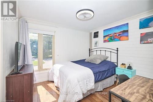 2459 Noella Crescent, Niagara Falls (207 - Casey), ON - Indoor Photo Showing Bedroom