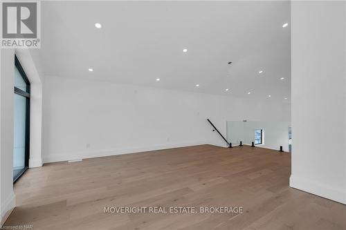 360 Beechwood Avenue, Fort Erie (337 - Crystal Beach), ON - Indoor Photo Showing Other Room