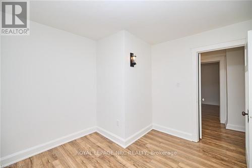 86 Queen St Street, St. Catharines (451 - Downtown), ON - Indoor Photo Showing Other Room