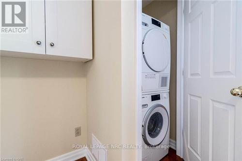 4189 Elberta Avenue, Niagara Falls (212 - Morrison), ON - Indoor Photo Showing Laundry Room