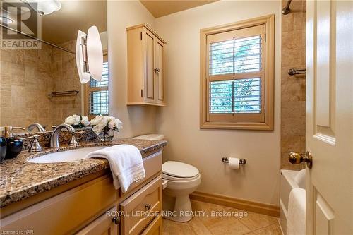 4189 Elberta Avenue, Niagara Falls (212 - Morrison), ON - Indoor Photo Showing Bathroom