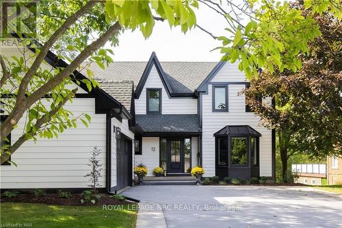 12 Scottdale Court, Pelham (662 - Fonthill), ON - Outdoor With Facade