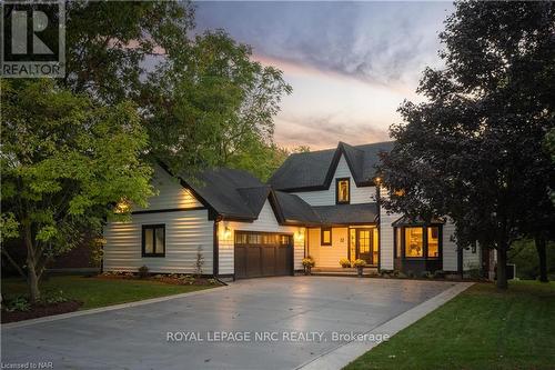 12 Scottdale Court, Pelham (662 - Fonthill), ON - Outdoor With Facade