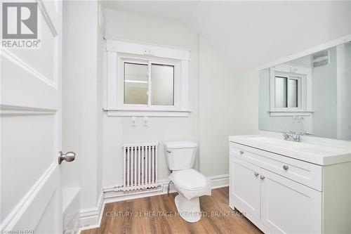 5060 Morrison Street, Niagara Falls (212 - Morrison), ON - Indoor Photo Showing Bathroom