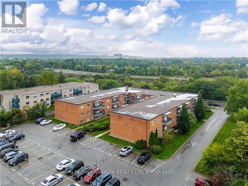 216 - 242 Oakdale Avenue, St. Catharines (456 - Oakdale), ON - Outdoor With View